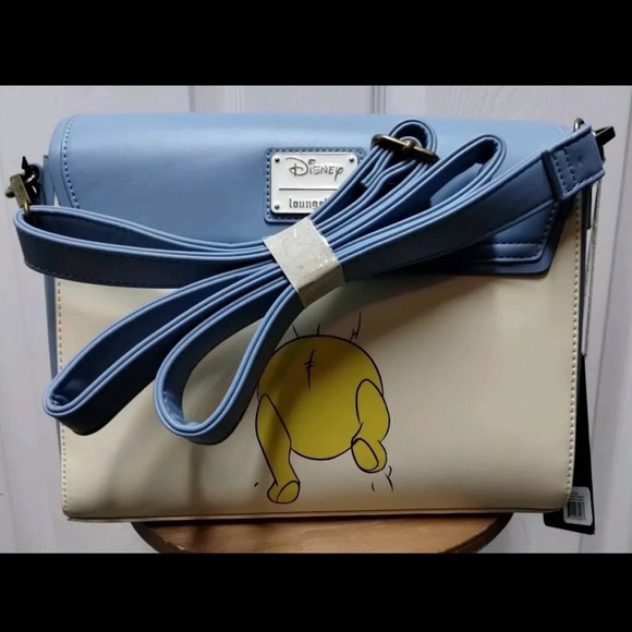 Winnie the Pooh Loungefly (2 marks on bottom) - Picture 3 of 6